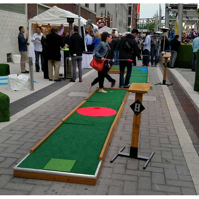 mini golf rentals image