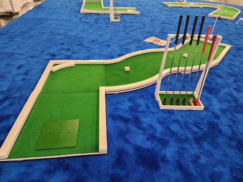 wow mini golf rental image