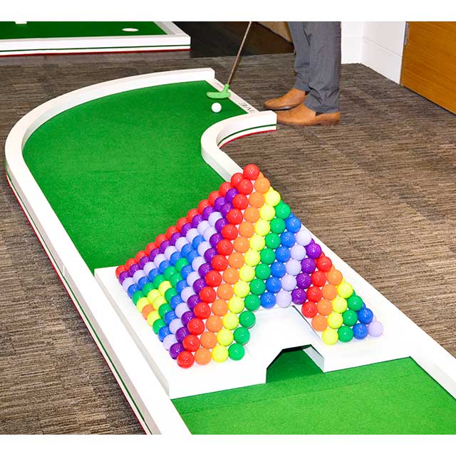 mini golf rentals image