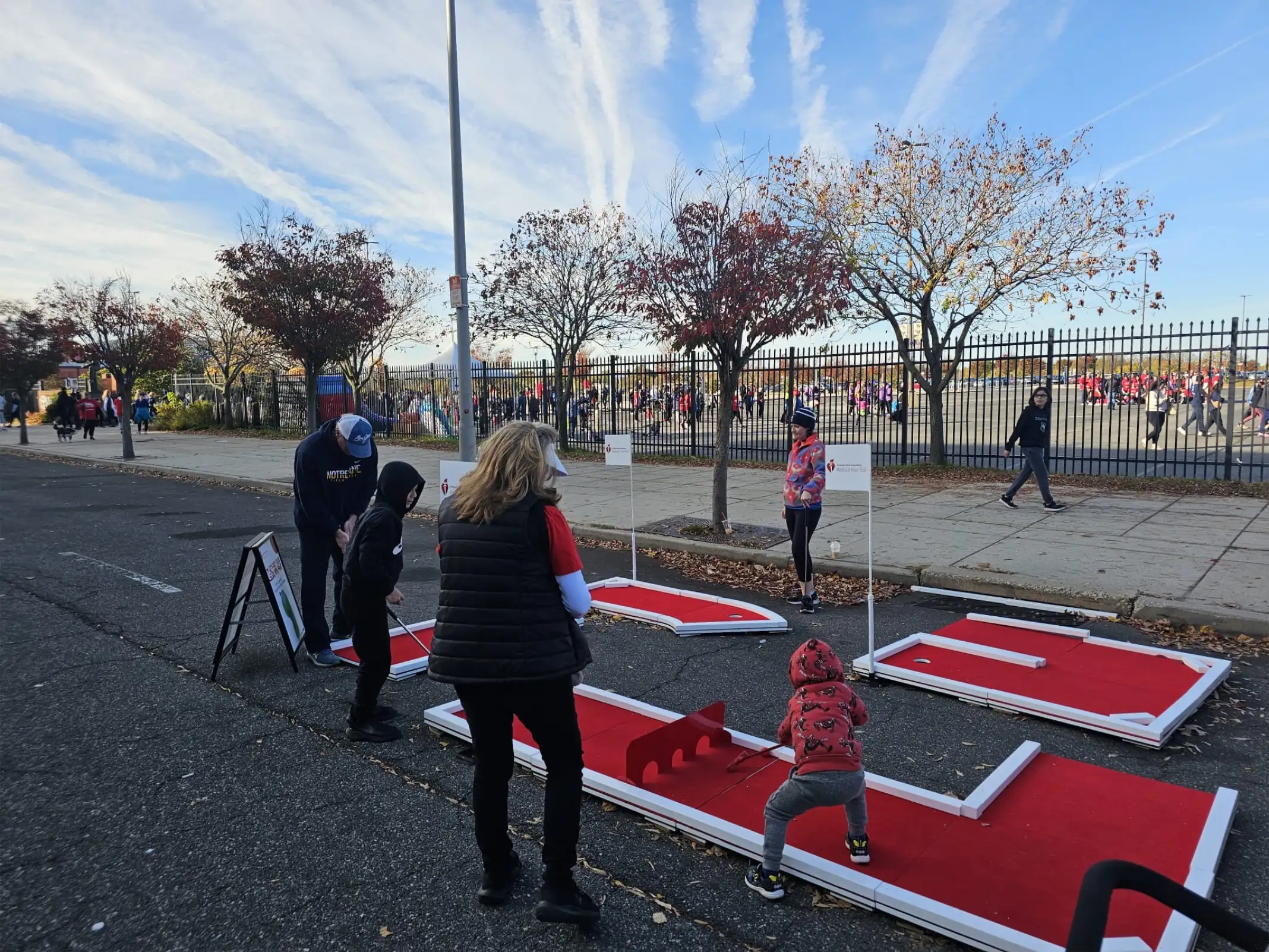 wow mini golf rental image