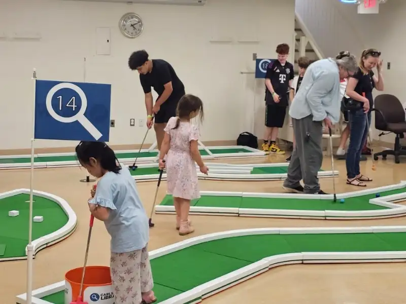 putt putt golf rentals image