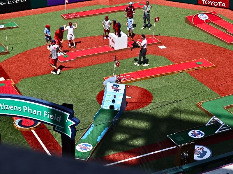 putt putt golf rentals image