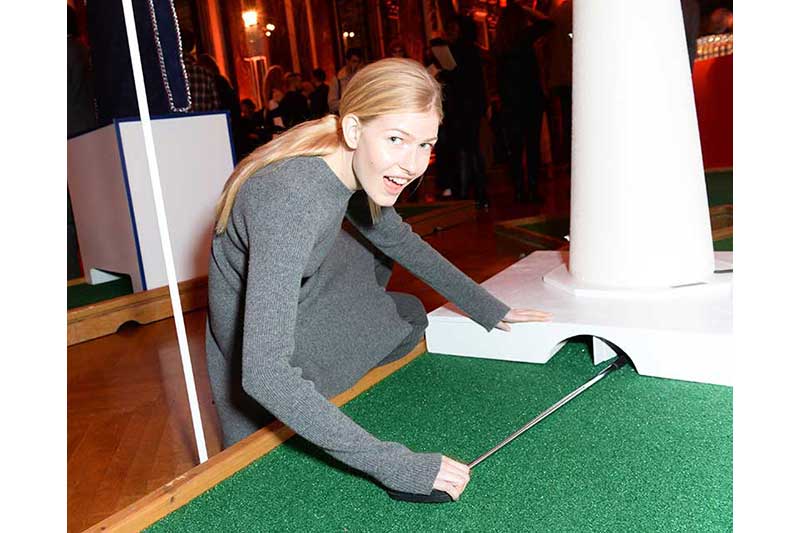 mini golf rentals image