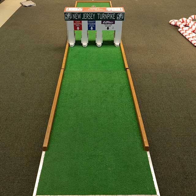 Mini golf rentals image