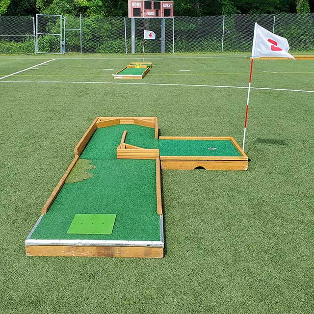 9 hole mini golf rentals Philly image