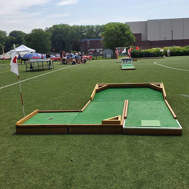 Mini golf corporate parties image