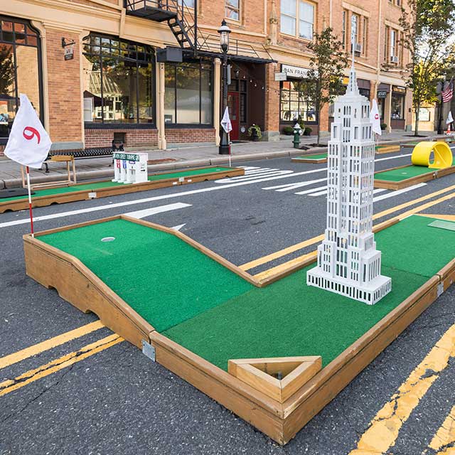 Putt Putt Obstacle Rentals PA image